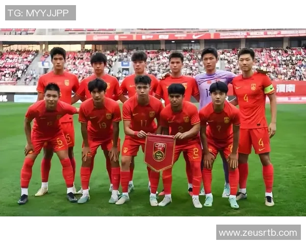 中国足球队备战世界杯预选赛 全新阵容亮相备受关注