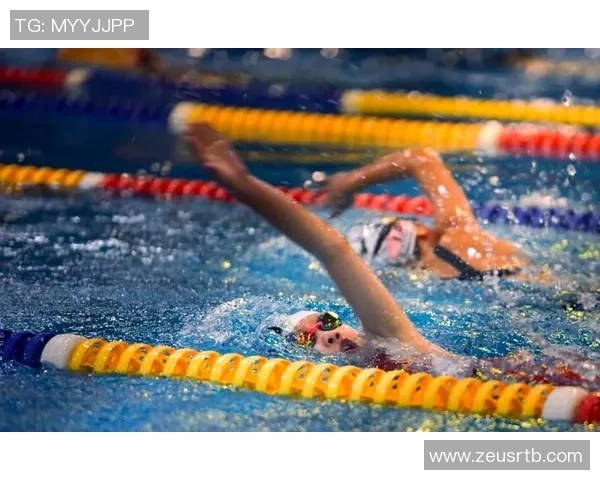 从勇敢跃入到完美入水探寻跳水运动背后的力量与艺术 从勇敢跃入到完美入水探寻跳水运动背后的力量与艺术