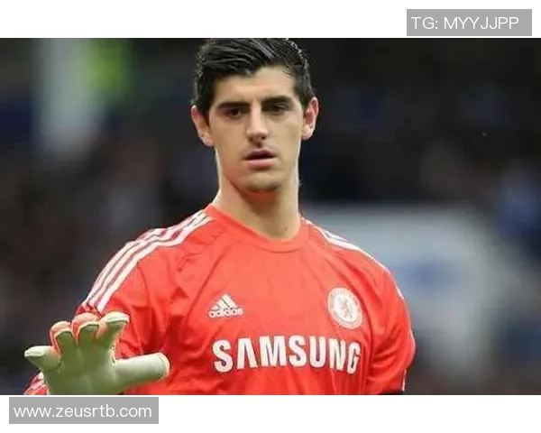 蒂博库尔图瓦守门艺术与现代门将技术发展的深度解析